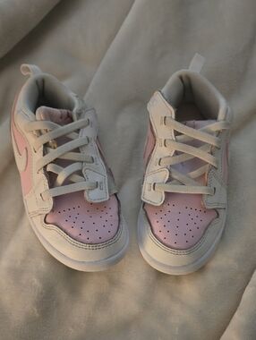 Nike Kids Pink and White Low-Top Sneakers